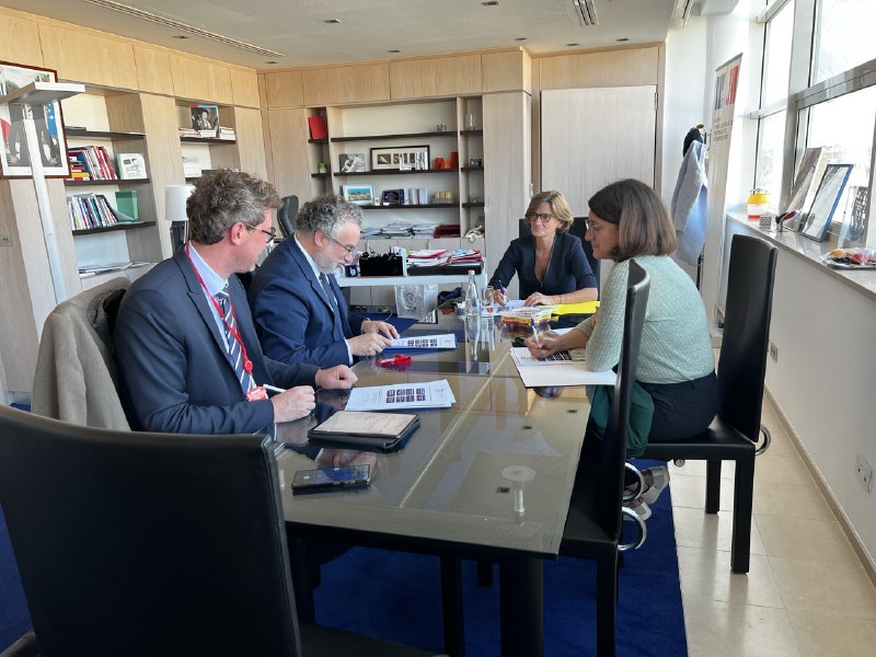 agnesfirmin's tweet image. Entretien avec Pierre-Olivier Donnat et @marcomzv, président et délégué général @lescdf, sur la prévention et l’accès soins #dentaires dans tous les territoires. Ensemble, nous trouverons des solutions pour lutter contre les #DésertsMédicaux.