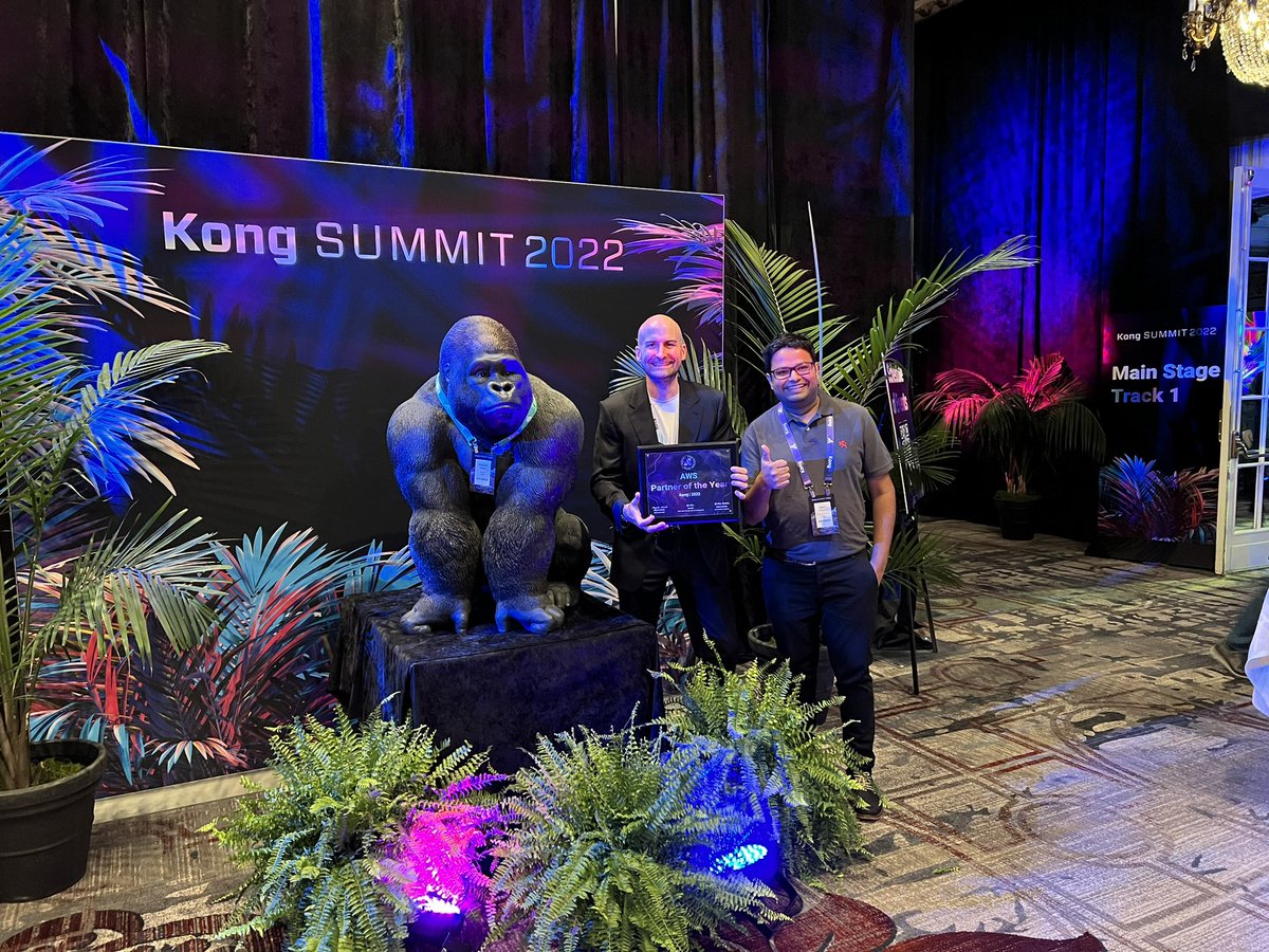 #KongSummit2022 ,<a href="/awscloud/">Amazon Web Services</a> - <a href="/kong/"></a>’s  partner of the year ! <a href="/herve____/">Erwin Marz</a>