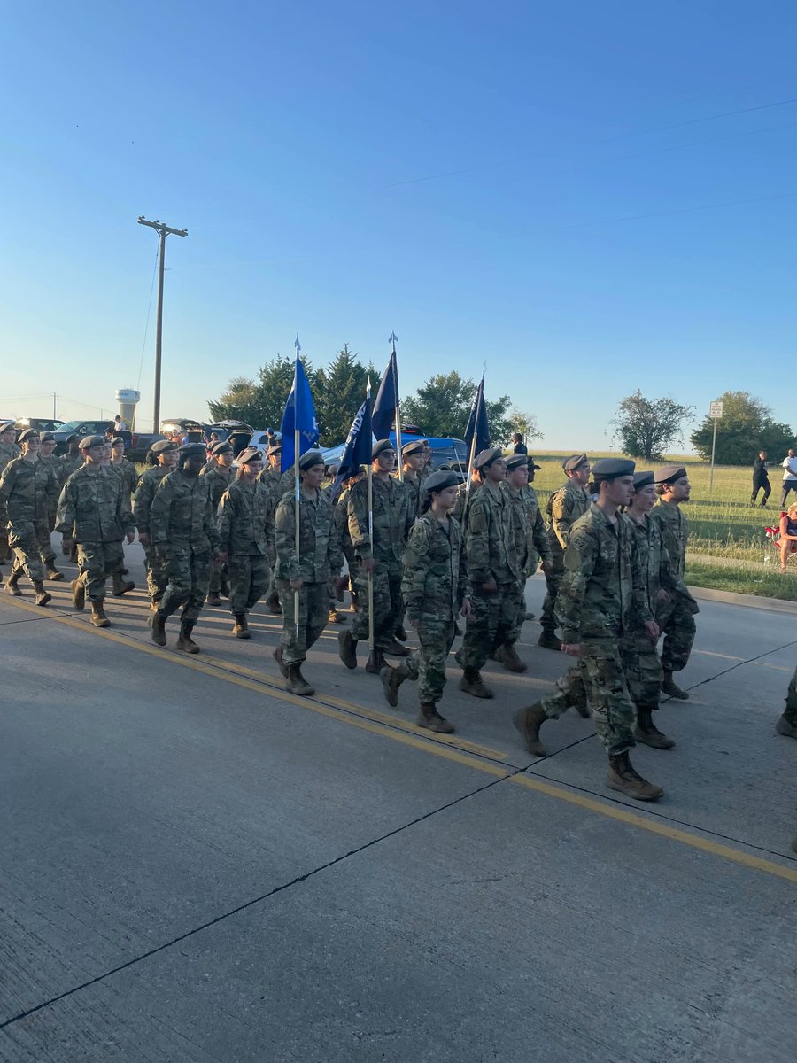 MHSPanthers's tweet photo. What an incredible turnout for last night's Homecoming Parade! Thank you so much to the Alumni Association for putting together a fun and memorable experience for our students and our community. #MISDProud https://t.co/jbbfOWl7Q5