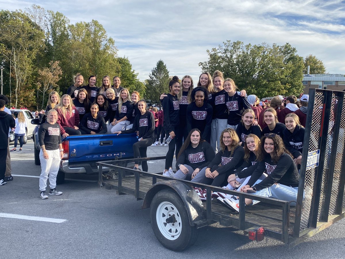 CU_WBB's tweet photo. Concord University Homecoming Parade 2022! 🏀🐾 https://t.co/xyC7kZ7pZc