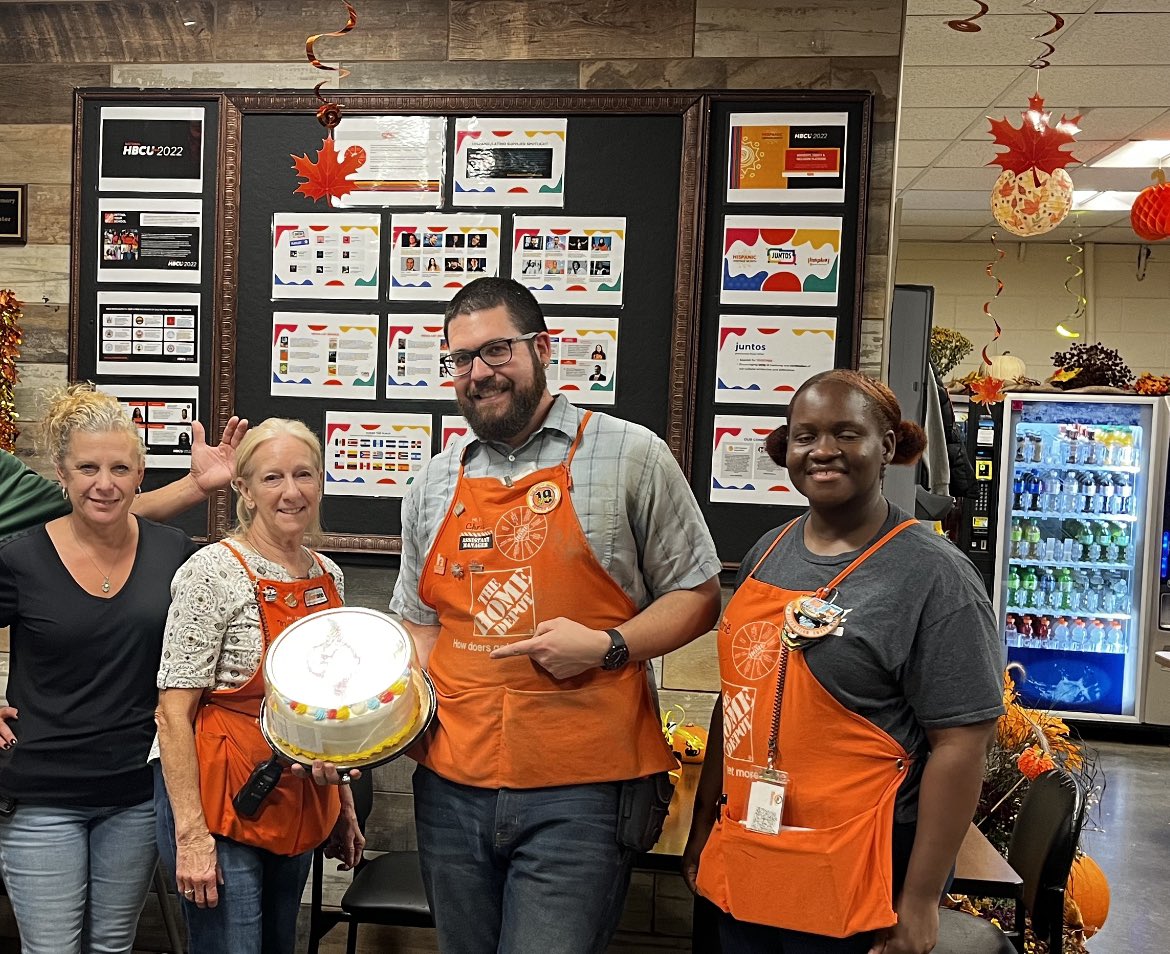 The Celebration’s just keep on at #1213, help Team Jericho wish Head Cashier Margret a Happy 30th Anniversary… yes you read that right.. 30 years!!!