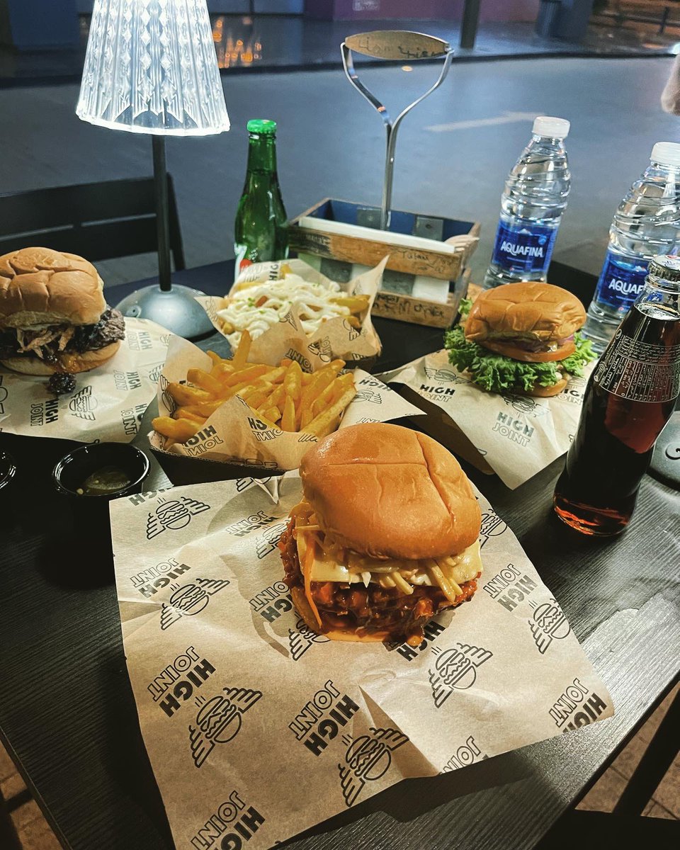 لؤلؤة الرياض tweet media