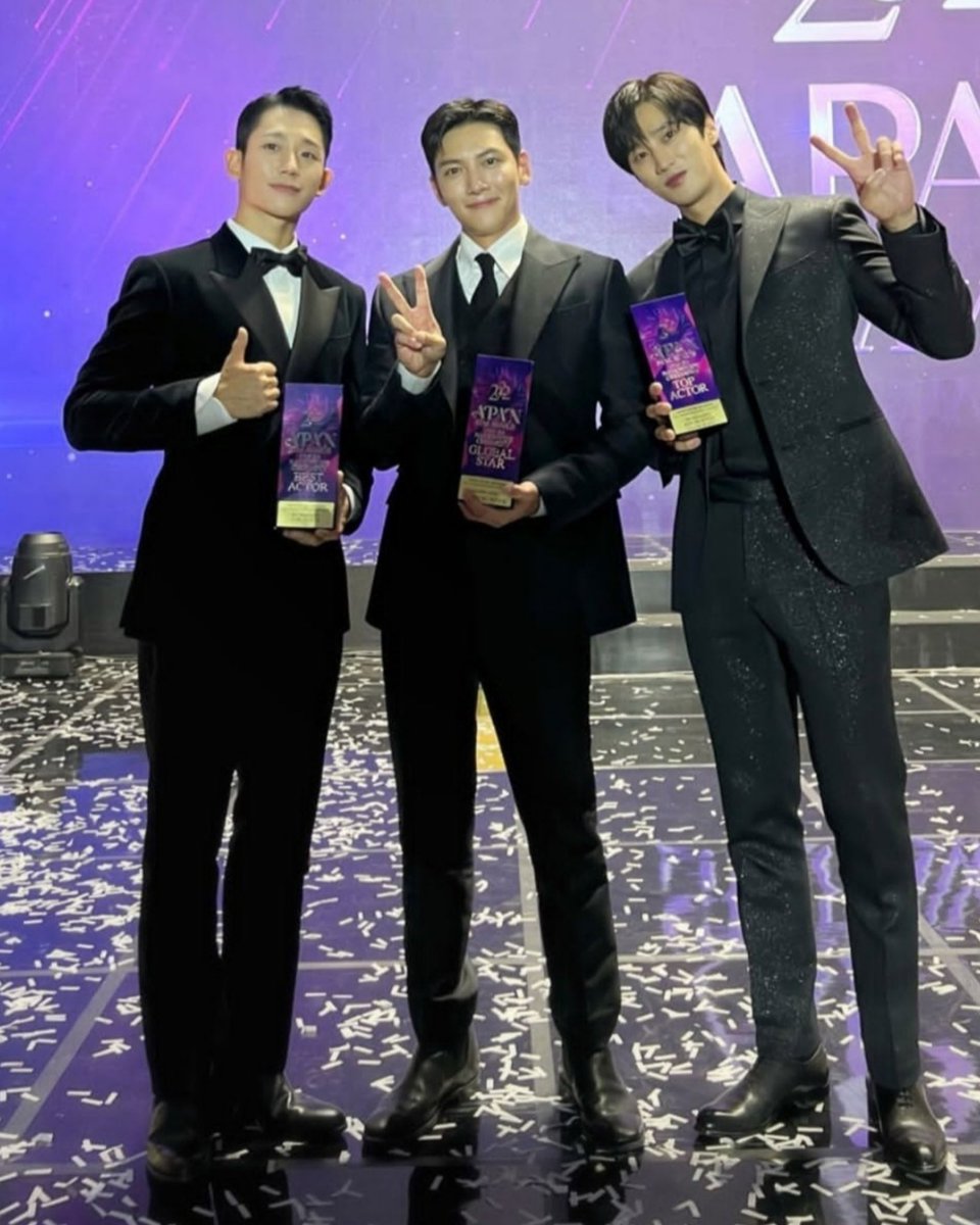 JCWPhilippines's tweet photo. OMG jung hae in, ji chang wook and ahn bo hyun in one frame 🫣❤️ https://t.co/YO3THreOMQ