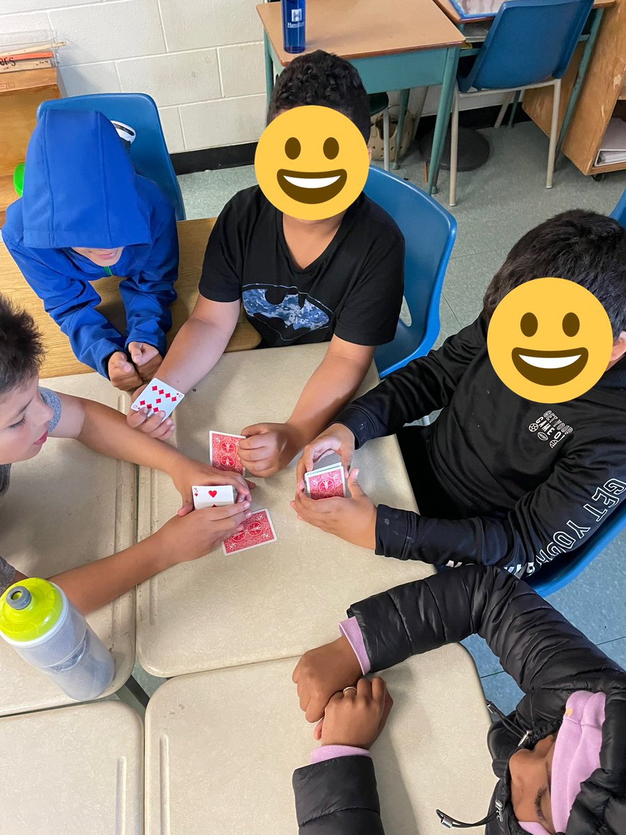 A lot of team building in 4A today.  We had a great discussion about what it means to be resilient in our learning <a href="/avenue_lake/">Lake Avenue Public School</a> <a href="/HWDSB/">HWDSB</a> 🤗