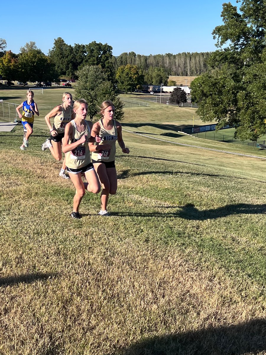 Farmington MS XC tweet media