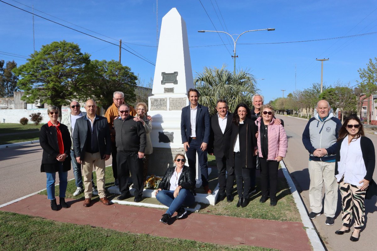 JavierAndresInt's tweet photo. ¡Felices 119 años San Miguel Arcángel! 
Hoy celebramos la historia  y nos unimos para construir cada día un mejor presente 🙌
Hermoso escuchar a la comunidad cantar en alemán y honrar sus raíces.🇦🇷🇩🇪
El domingo nos encontramos para compartir   en familia ☺️ https://t.co/Ks3oBxEIsh