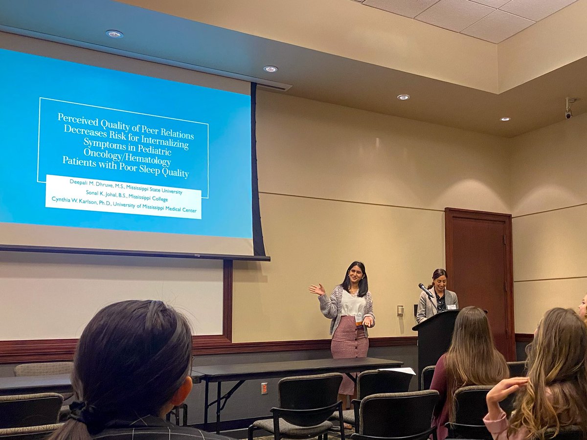 deepali_dhruve's tweet photo. Presented at the data blitz on Day 2 of #MPA2022. Key takeaway from our our presentation was that kiddos who report poor sleep tend to feel worse, and those with poor perceived peer relationships struggle even more. @MissPsychAssn https://t.co/8FznOGD54K