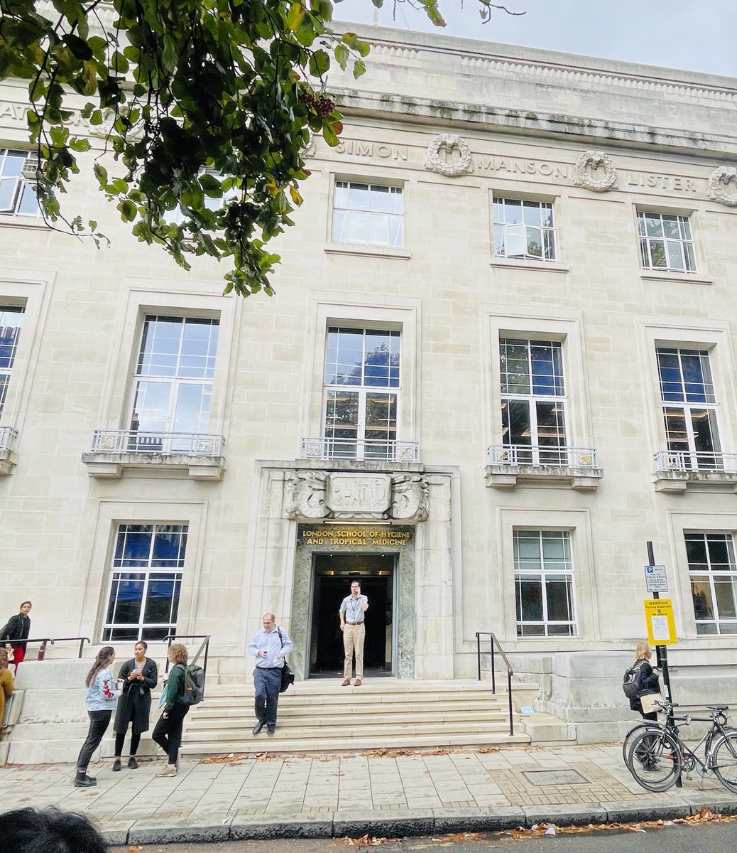 Tsindi7's tweet photo. A new chapter in my life begins at @LSHTM #newbeginnings #newyear #resetbutton https://t.co/zgGuDFhM1M