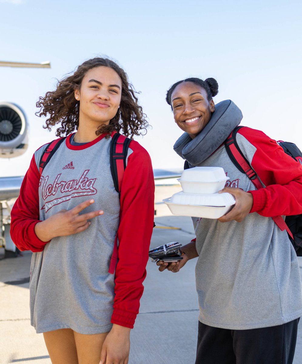 HuskerVB's tweet photo. 👋 and ✌️out to the 402 https://t.co/mhxn4sj1sI