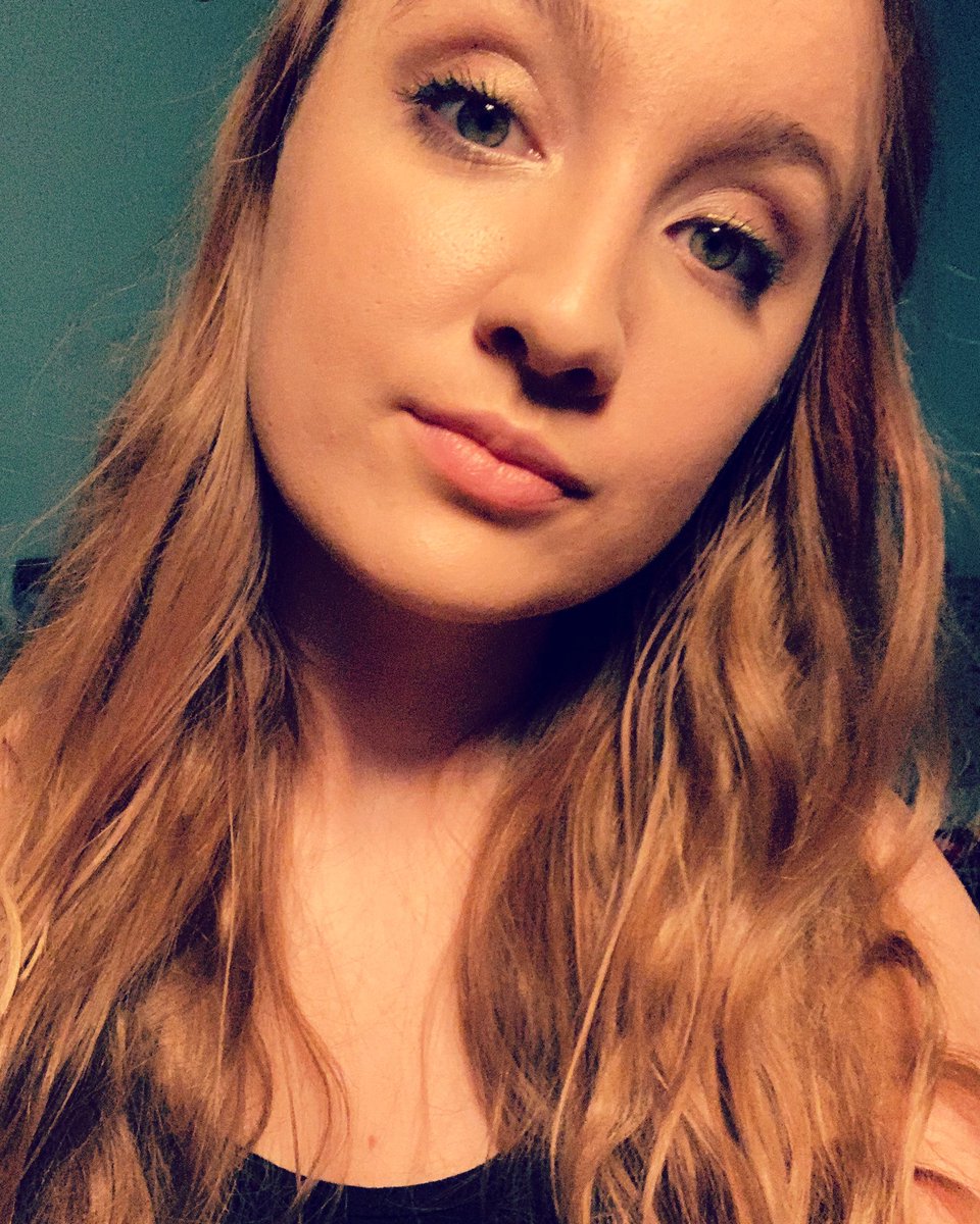 UGCDestinee's tweet photo. Hello My Name is Destinee I am a UGC creator who works with beauty brands such as skincare, makeup , haircare and more I have decided to become a UGC creator to have a voice to tell you about products I love and why they have worked out for me! #UGCcreator #UGCNET #UGCcontent https://t.co/gbgWo5Xynr