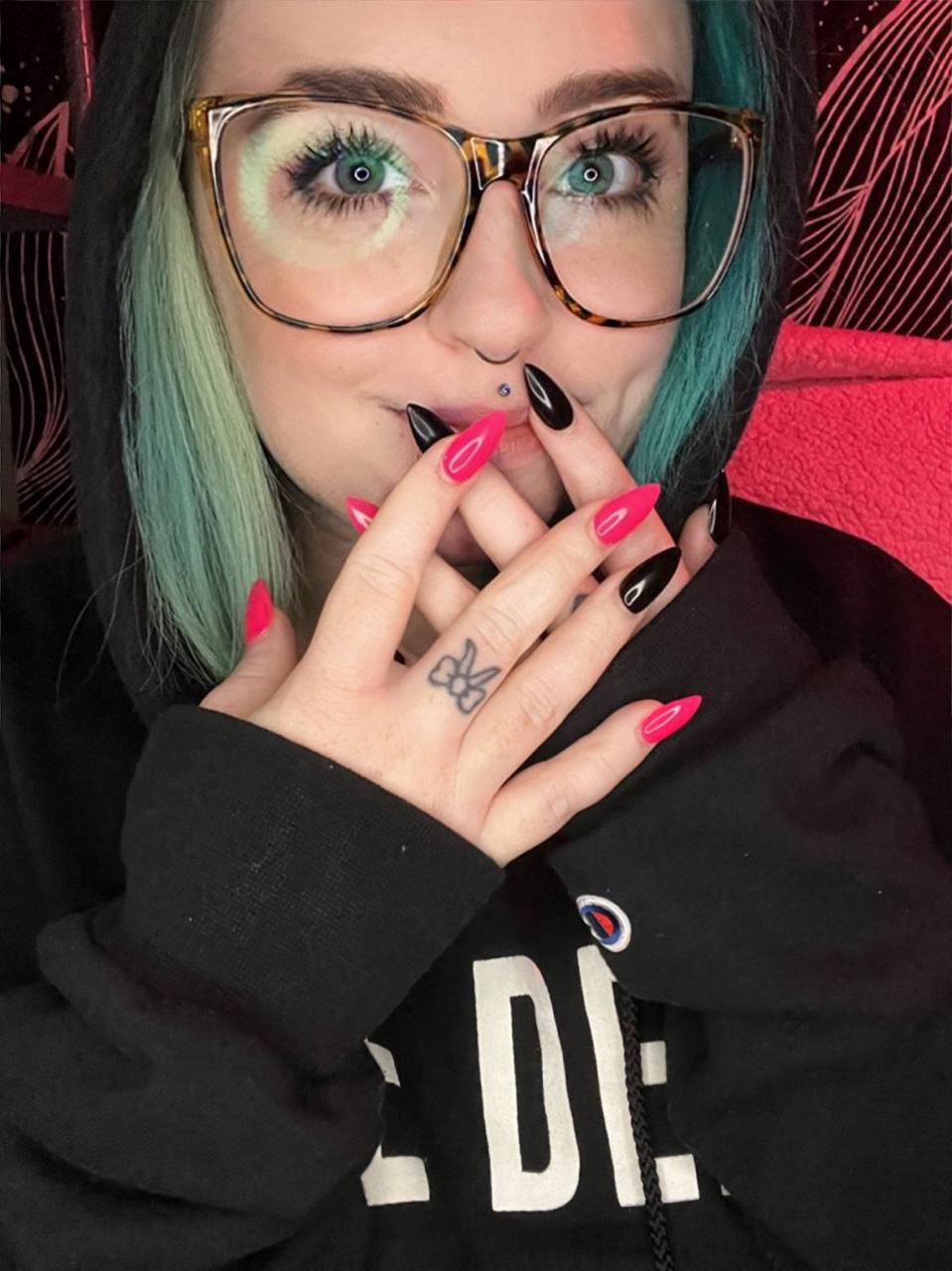 beebs-on-twitter-that-face-you-make-when-you-realize-today-is