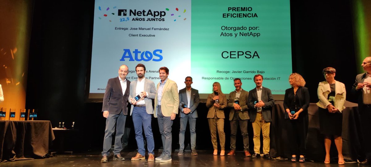 AliciaAtos's tweet photo. Felices de participar y disfrutar tras una larga espera en la fiesta del 20+2,5 aniversario de @NetApp_es en España. Y felices por el premio eficiencia otorgado a nuestro cliente @Cepsa_ES. Enhorabuena! #22NetAppSpain https://t.co/LCHWNTldAg