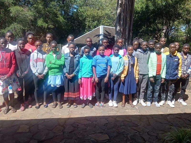 WHWF1's tweet photo. Welcoming our sponsorship students to the education center to pick up their checks for the last term of 2022. We wish each of them well, as they continue their hard work studying and preparing for their final exam in December.
#studentsponsorships #whwf #kenya #StefaniePowers https://t.co/I6wRIrXQQc