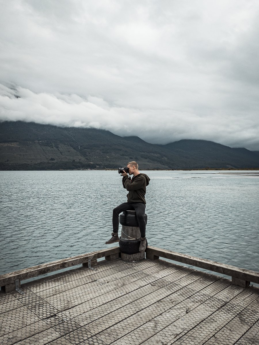 Just a photo of me doing my favourite thing 📸 What’s your thing?