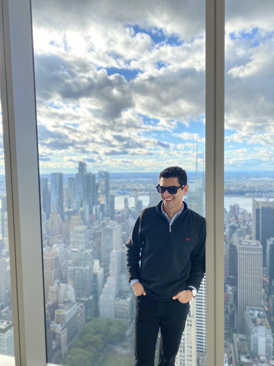 "Un día estaré en lo alto de
New York riéndome de todo esto"
-2019

Yo en lo alto de Ny
riéndome de todo eso…
- 2022