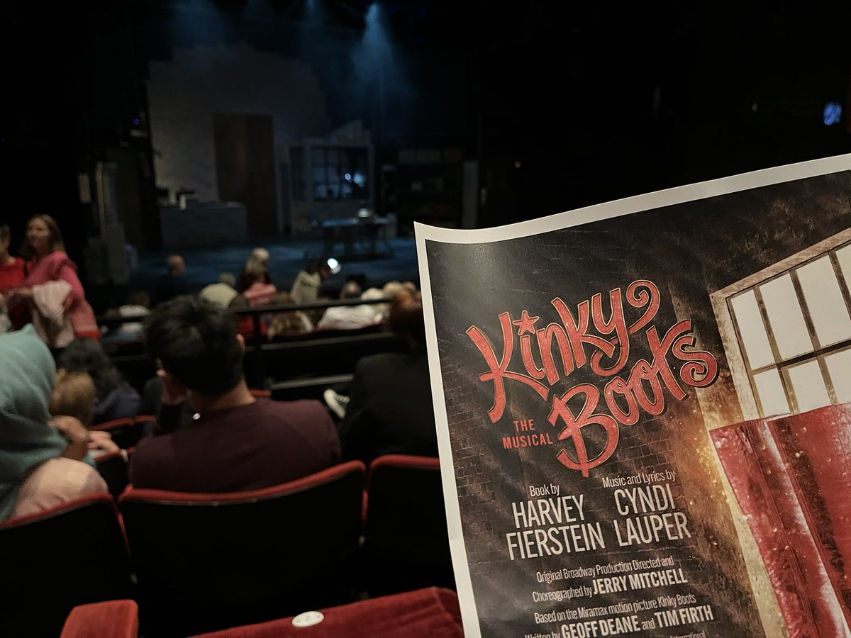 LindaCBLMGT's tweet image. … as I said a BUSY week! 
Tonight it’s the multi talented Tim Parker and KINKY BOOTS in Hornchurch. Terrific production huge congratulations :)x