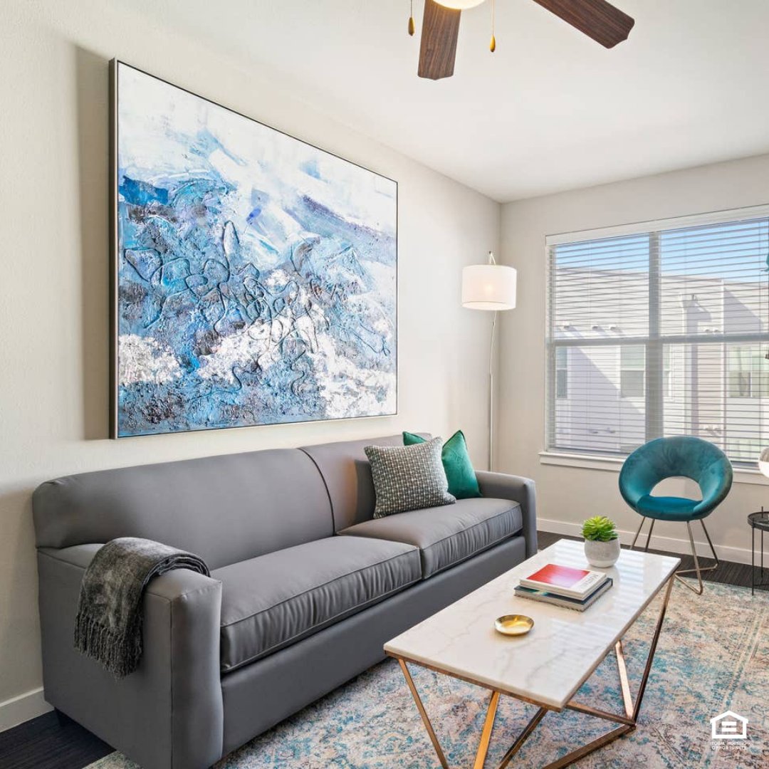 MockingbirdFlat's tweet photo. Have you been dreaming of hardwood floors and elevated ceilings? Well, your dreams have come true at Mockingbird Flats! 😍

#MockingbirdFlats #DallasTX #DallasApartments #TXLiving #WatertonWay #FindTheGoodLeaveItBetter #MultiFamilyRealEstate https://t.co/PelidjcRE1