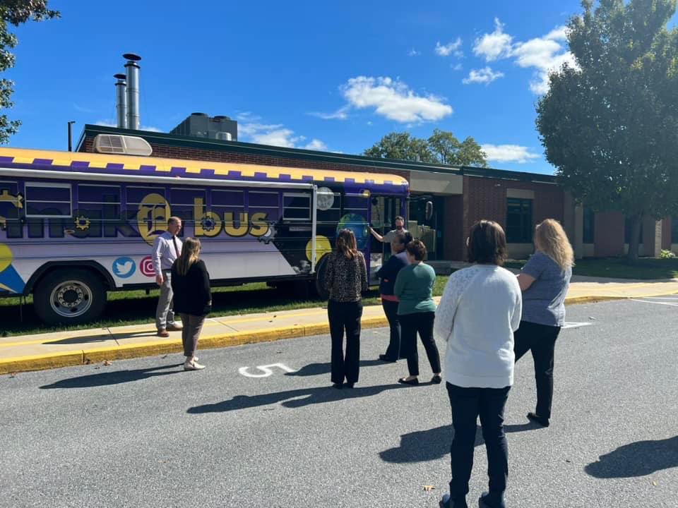Resource sharing and collaboration benefits us all. Great presentation at Ephrata. <a href="/WmsValleySD/">Williams Valley School District</a> <a href="/GoMounts/">Ephrata Area SD</a> #MakerBus
