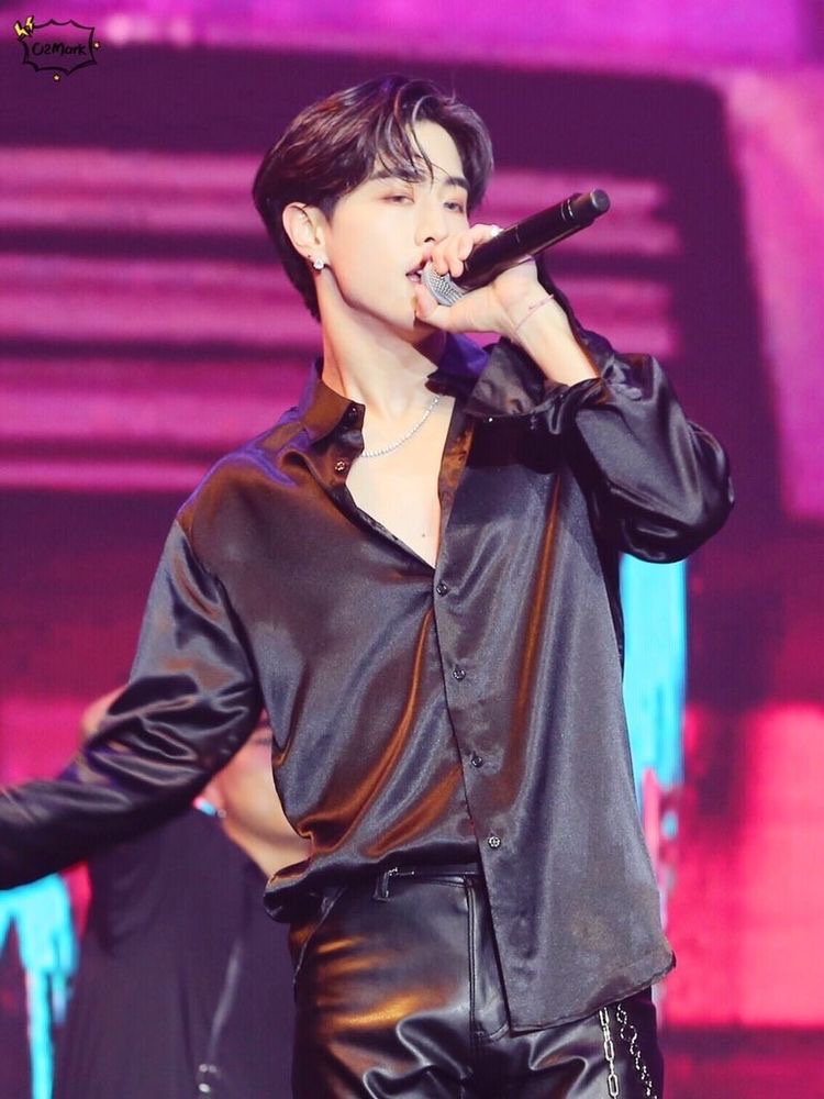 hourly mark: rest tweet media