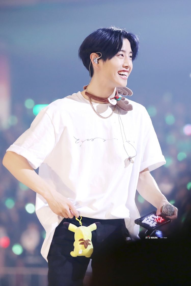 hourly mark: rest tweet media