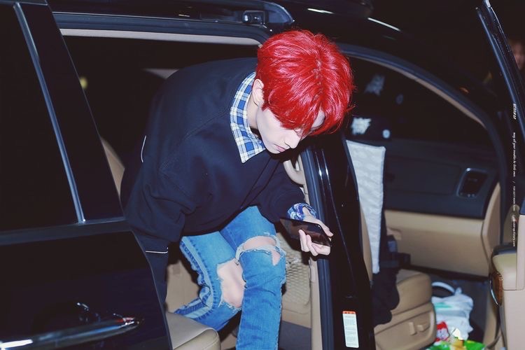 hourly mark: rest tweet media