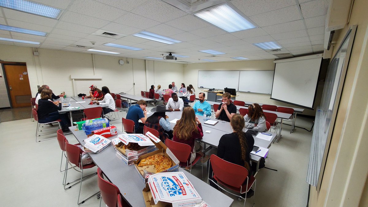 GareyAFox's tweet image. Busy night in #WeaverLabs as @NCState_BAE #AlphaEpsilon honor society is hosting Alumni Speed Networking event and @ASABEorg #FountainWars is meeting as well!  #BiologicalEngineering #GoBAEPack