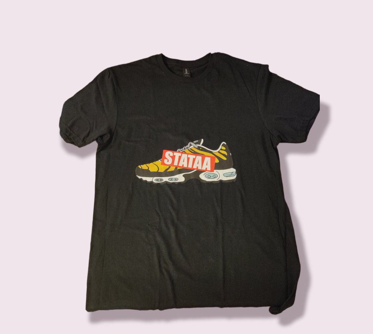 NFT_Projet_fr's tweet photo. 🎉Concours 🎉
Gagne 1 teeshirt de la marque STATAA
1-FOLOW @ABC_TN_NFT 
2- mais en commentaire la photo de ton NFT (free mint jusqu'à demain 8H)
3-❤️et RT
https://t.co/7ZC7zvWigi
👟👟👟👟👟👟👟👟👟👟
#Giveaway #NFTFreeMint #nfts #nft #Giveaways #nftcollectors #stataa https://t.co/nZrEiCZGli