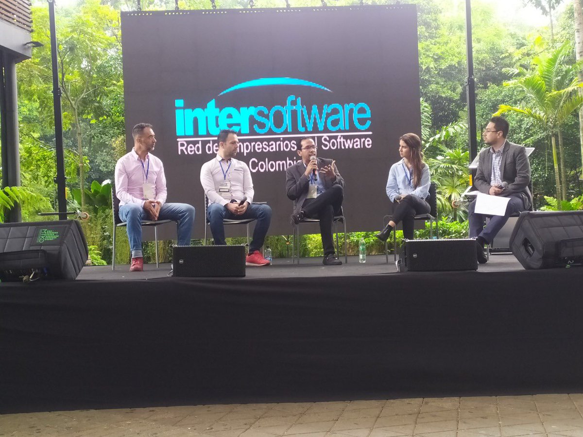 InterSoftwareCo's tweet photo. Presentes en #Expotech hablando sobre la tecnología como herramienta clave en la potencialización y creación de empresas, cómo dinamizador de oportunidades sociales y medio para innovar en la educación. https://t.co/r1kJZhqByM