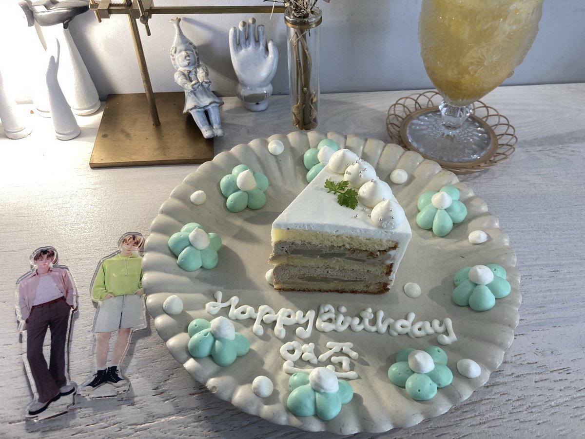 miko_aaa_a_i's tweet photo. 9月に食べたケーキ、 https://t.co/n9fVFHKGUp