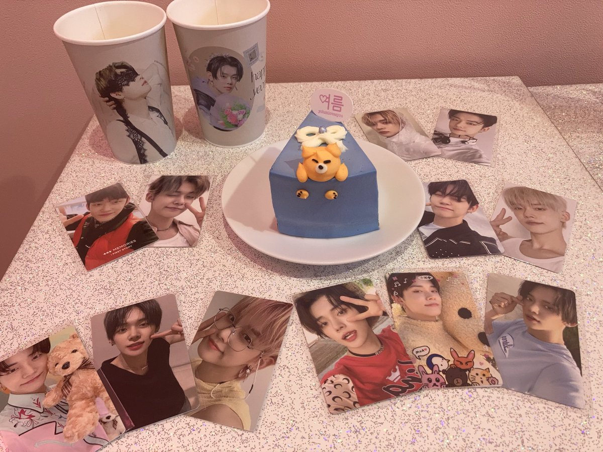 miko_aaa_a_i's tweet photo. 9月に食べたケーキ、 https://t.co/n9fVFHKGUp