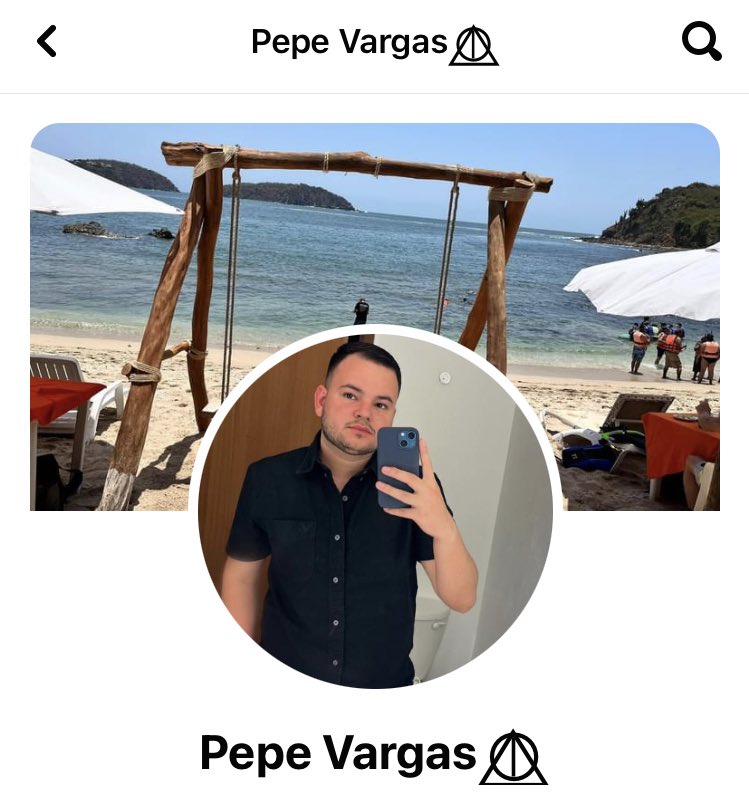 MaralbrotaH's tweet image. La que no soporta que alguien sepa lo que quiere.   /   La criticona chistosa.   /   La de la belleza inmaterial.

#Grindr #GayIssues