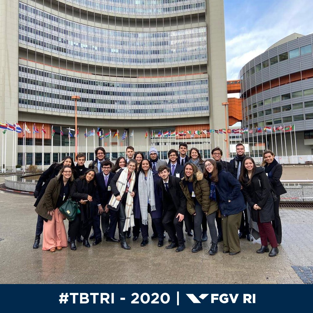 FGVRI's tweet photo. 1| O #TBTRI de hoje é sobre a edição de 2020 da Imersão em Governança Global. Nesse programa, nossos alunos realizam visitas de estudo e participam de reuniões de trabalho em sedes de organismos internacionais, instituições de ensino e ONGs localizadas em Genebra e Viena. https://t.co/OYra7Pmx0O