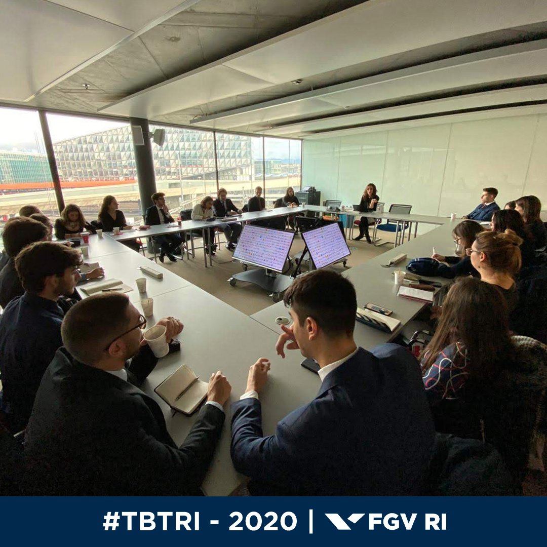 FGVRI's tweet photo. 1| O #TBTRI de hoje é sobre a edição de 2020 da Imersão em Governança Global. Nesse programa, nossos alunos realizam visitas de estudo e participam de reuniões de trabalho em sedes de organismos internacionais, instituições de ensino e ONGs localizadas em Genebra e Viena. https://t.co/OYra7Pmx0O