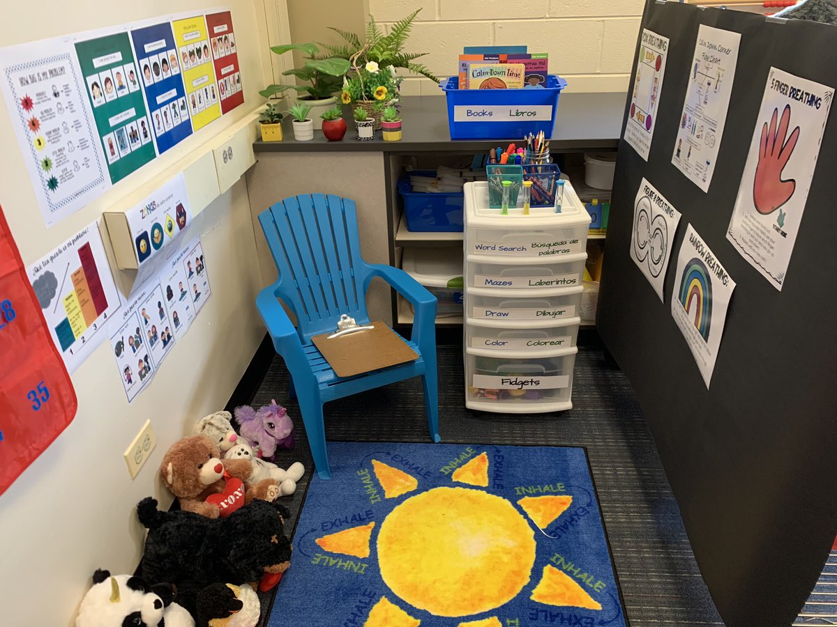monicavazquezED's tweet photo. Our calming corner makes me happy! #calmingcorner #school #education #SEB #socialemotionalbehavior #zonesofregulation #sizeoftheproblem #breathe #fidgets https://t.co/nkN7M7n4Z1