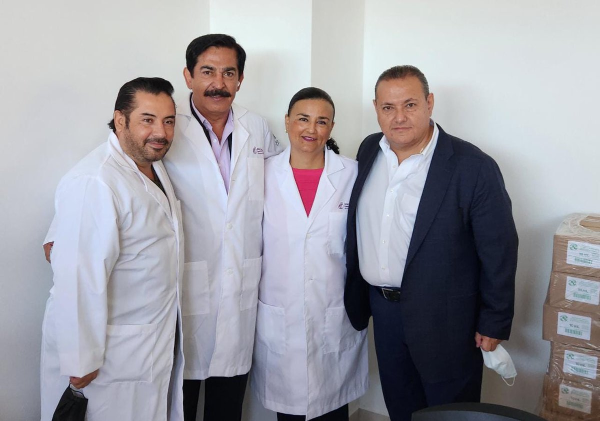 ipejalgob's tweet photo. Hoy se entregó material de curación, implementos médicos, uniformes operativos y papelería en las #UNIMEF.
Después de muchos años se está atendiendo necesidades de las trabajadoras y trabajadores de las Unidades Médicas del #IPEJAL y del #CADIP.
#OrgulloIPEJAL https://t.co/9k2Sa2mw5g