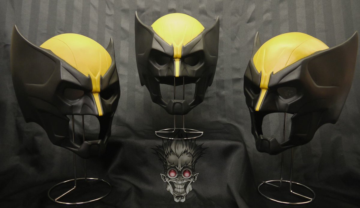 Evilgeniuspro's tweet photo. @vancityreynolds and @TheHughJackmanX … I think I can open up my schedule if y’all need a #wolverine cowl for #deadpool3 #marvelstudios #mcu #mercwithamouth #weaponx #mutant #xmen https://t.co/ktS51dm6Eh