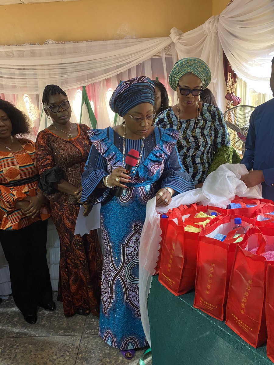 EkitiSarc's tweet photo. Earlier Today Wife of the  Governor of Ekiti state Erelu Bisi Adeleye Fayemi inaugurate (2) New Sexual Assault Referral Centre’s (MOREMI Clinic) at Ikole and Ikere LGAs respectively in Ekiti State.

With the inauguration of Ikole and Ikere Moremi clinics today ,Ekiti https://t.co/x3JfxdLzCz