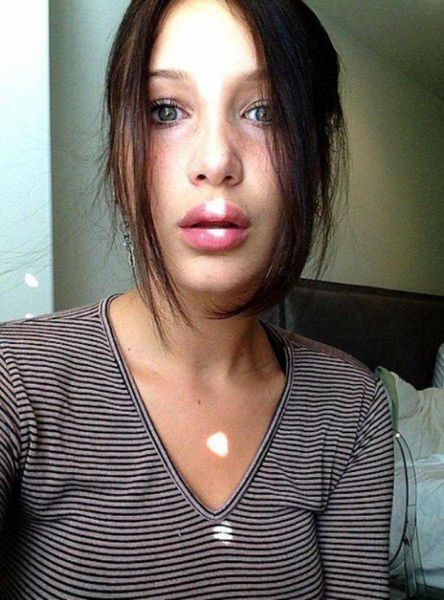 bella fetus bot tweet media