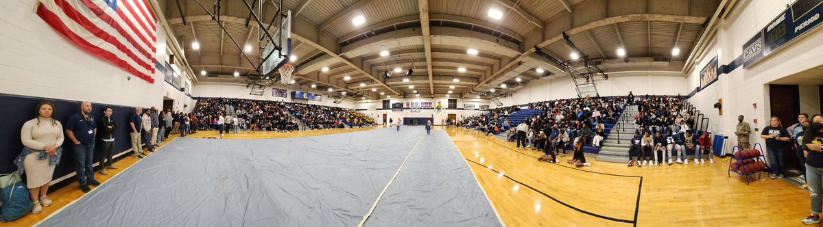 maringwalt's tweet photo. Don't tell Ian, but, it's homecoming,  y'all! #chscavs #secondtonone https://t.co/x467ZeJ3EM