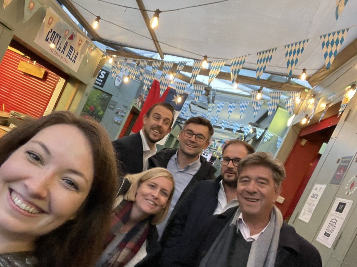 Photo with an LP policeman - FRP LIFO the party <a href="/leathesprior/">Leathes Prior Solicitors</a> #LPPubChallenge22