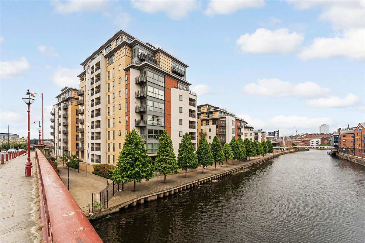 Parklane Leeds City tweet media