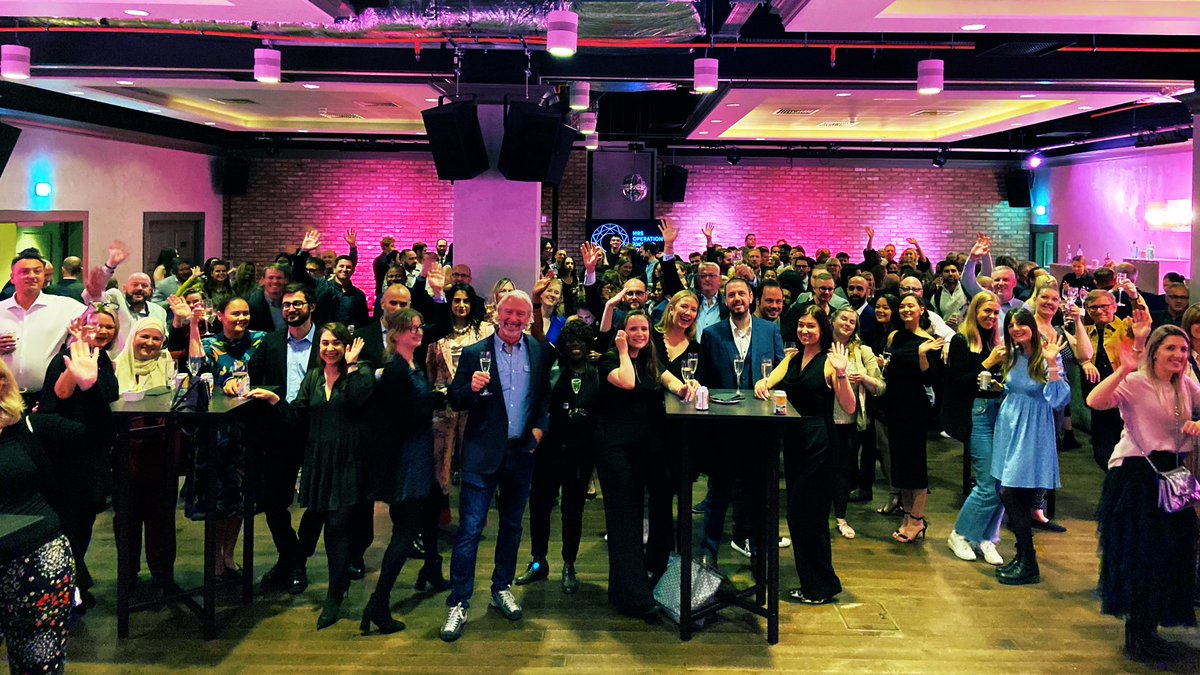 Welcome to the MRS Operations Awards 2022 - which are taking place in-person for the first time since 2019 thanks to Principal Sponsor <a href="/RONINdata/">RONIN International</a>. We'll be tweeting live from The Curtain in London's Shoreditch as the winners are announced. #Oppies