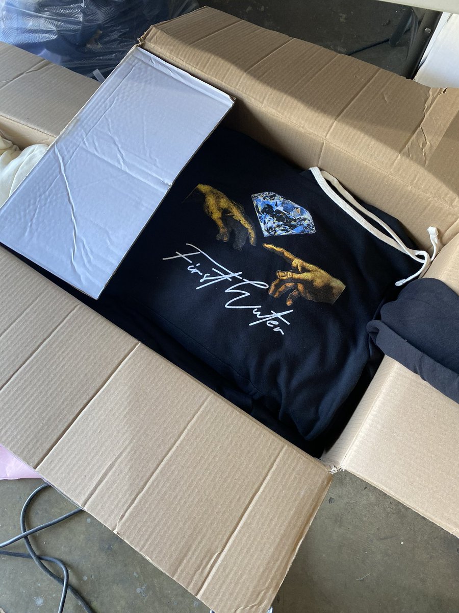Tae__Chapo's tweet photo. Sometime ago I started a clothing brand. Here’s a mix of previous releases, samples &amp; some sample production. You can follow via Instagram @F1rstwater https://t.co/m4zKN5VOfM