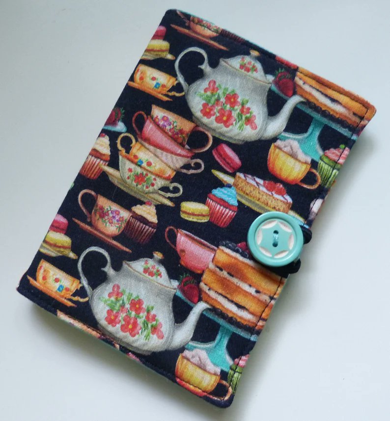 fabricyoyoqueen's tweet photo. New in the @Etsy shop (@avocadocreation) Teatime tea wallet https://t.co/piqUTK8XM7 #teawallet #etsyshop #smallbusiness #shopsmall https://t.co/Sl45MxocgE