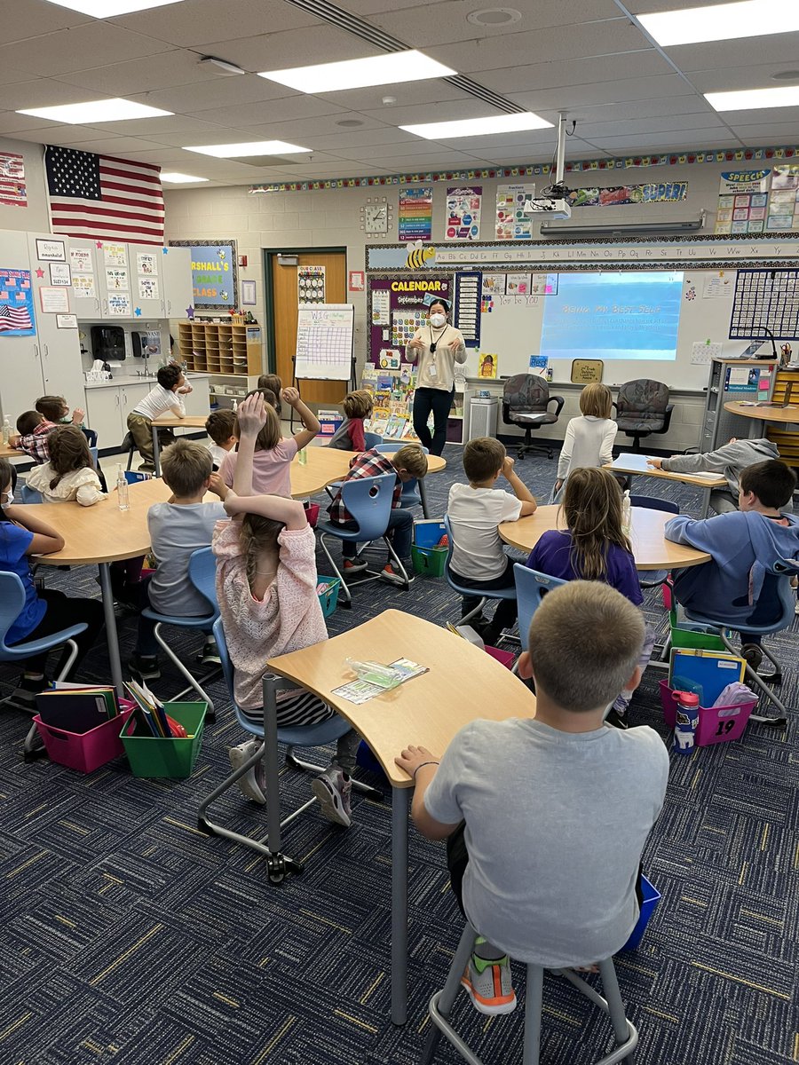MKA_Marshall's tweet photo. Push-in lesson from the extremely talented Ms. Hicks. @SalineSchools #wmteam #allin #letstalkfeelings https://t.co/x8DCVjhuK4