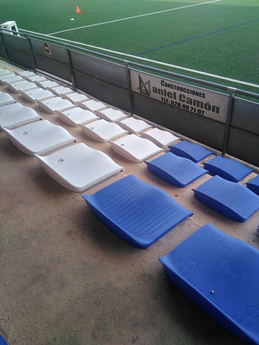 el domingo estrenaran las gradas los aficionados, con nuevos asientos desde el sabado puedes estrenarla con 3 partidos del futbol base sin medidas covid