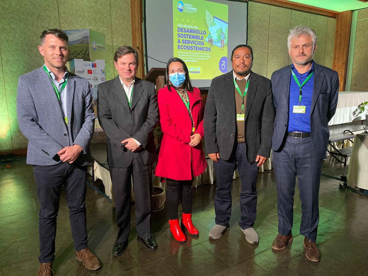 CORECoquimbo's tweet photo. ♻️ 🌎 Economía circular, empresas que reducen #CO2, #GasVerde, #EmpresasB, fueron temas abordados el último día del Foro Internacional “Desarrollo Sostenible y Servicios Ecosistémicos”, del que participó nuestro consejero @JavierVegaCORE✅ Organiza @Crdp_Coquimbo y @corfocoquimbo https://t.co/EkB1gIy4Zv