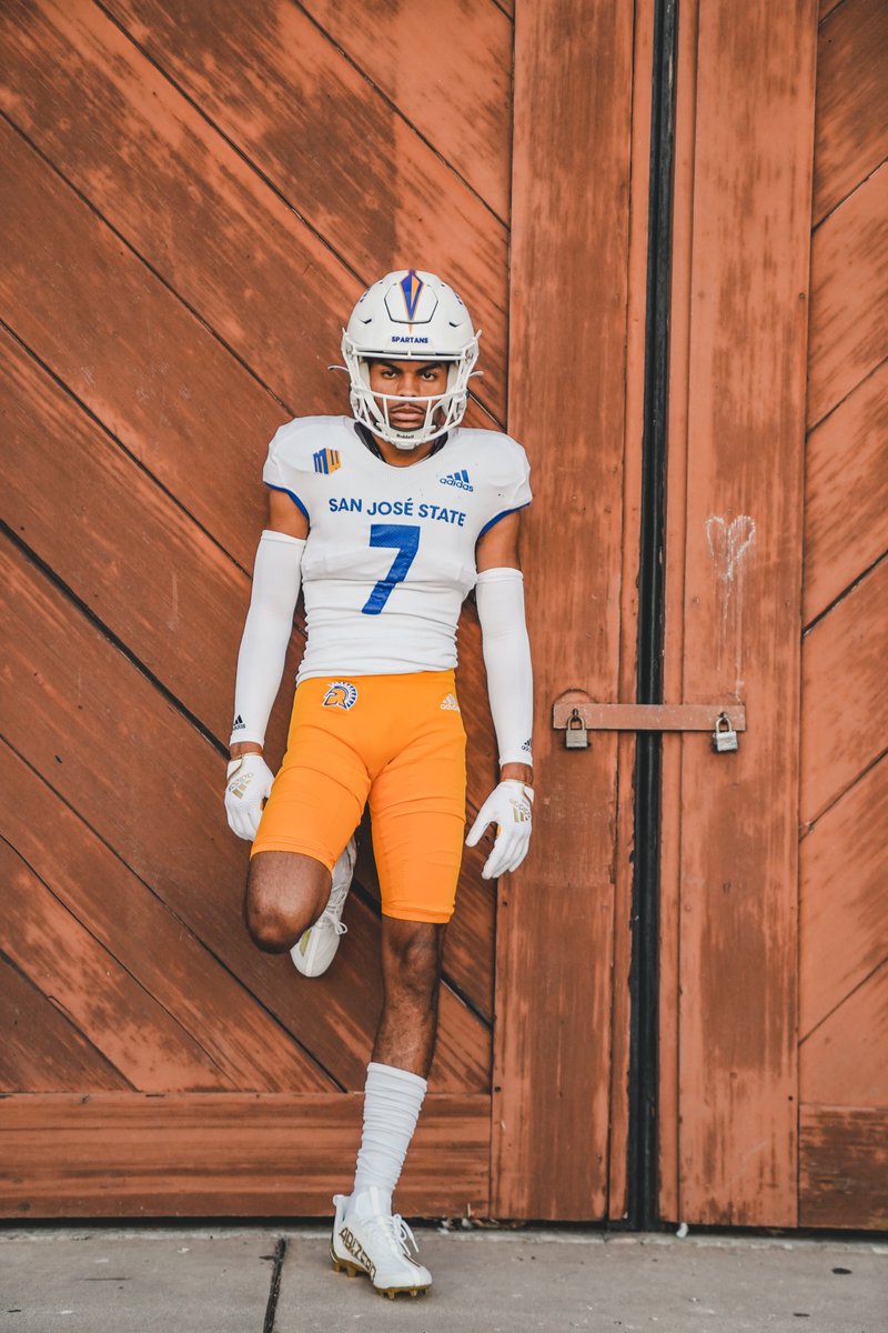 SanJoseStateFB's tweet photo. 𝘁𝗵𝗿𝗲𝗮𝗱𝘀 𝗳𝗼𝗿 𝘄𝗲𝗲𝗸 𝟬𝟱

#AllSpartans | #ClimbTheMountain https://t.co/0CVWB3LPZw