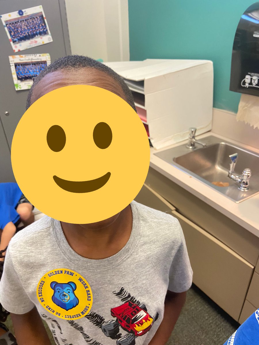 My two Golden Paws of this week <a href="/BearCreekElem/">Bear Creek</a> #teambce