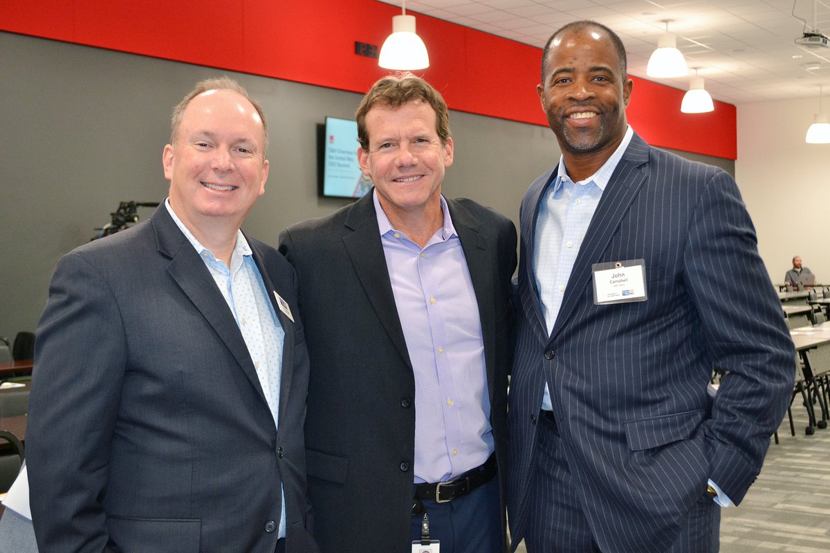 UnitedWayCapReg's tweet photo. 50+ prominent local business leaders joined us for our CEO Summit this morning @dandh in Harrisburg. Attendees had the opportunity to network and hear from Dan Schwab, co-president of D&amp;H. Thank you Dan and D&amp;H for hosting us! #liveunited #community #leadership https://t.co/hjaMcx8Uhk